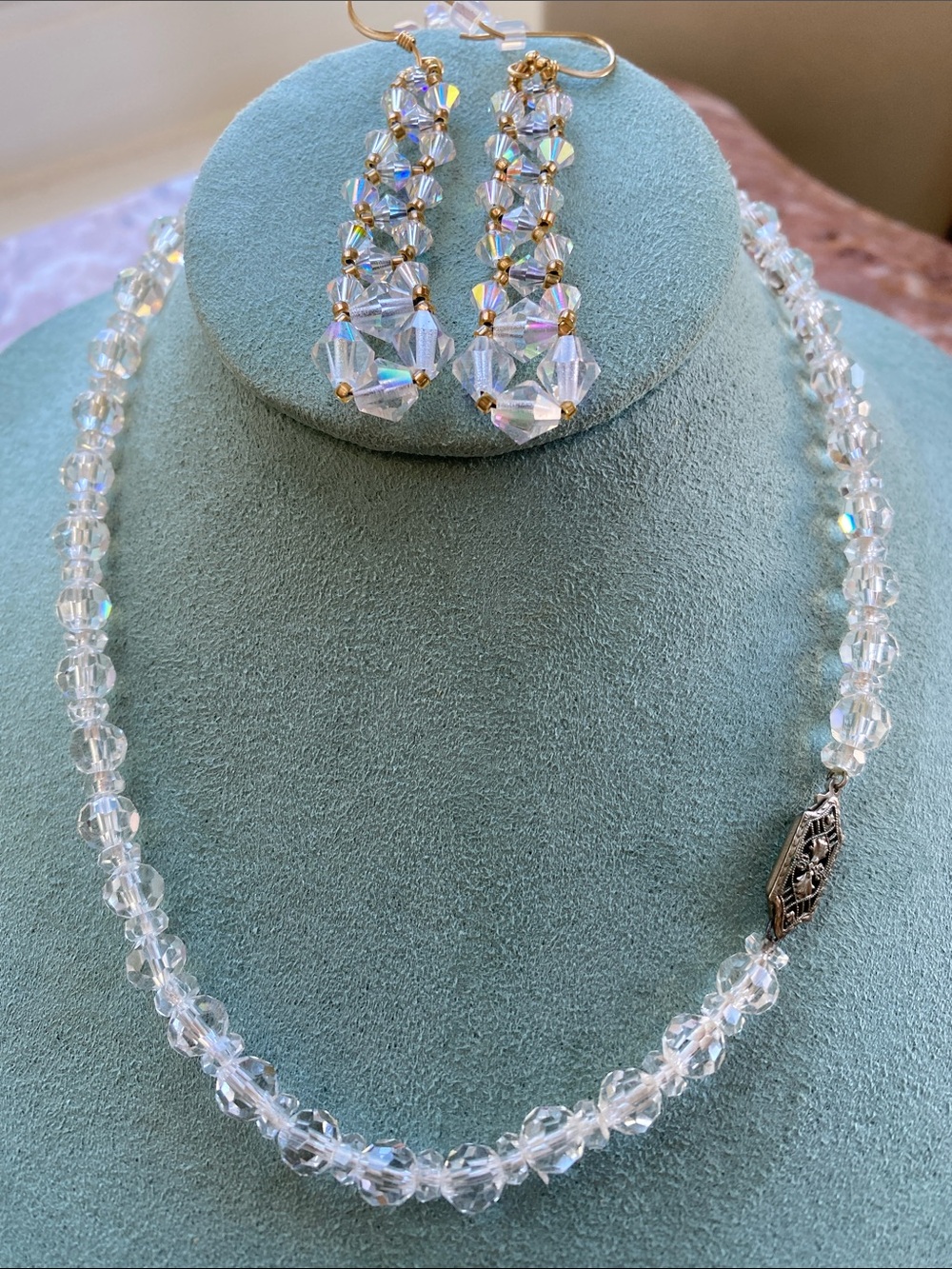 Aurora Crystal Bead Necklace & dangle Earrings Set - Clear/Iridescent